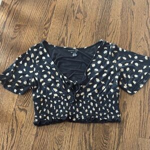 American Eagle Outfitters Black Floral Women's Top